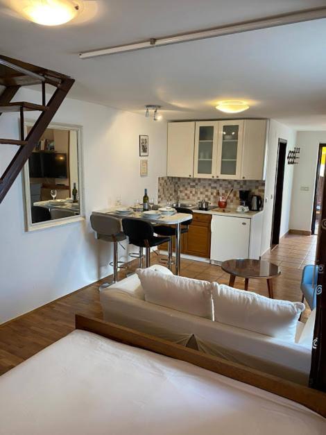 Apartamento Studio Apartman Meli Poreč Exterior foto