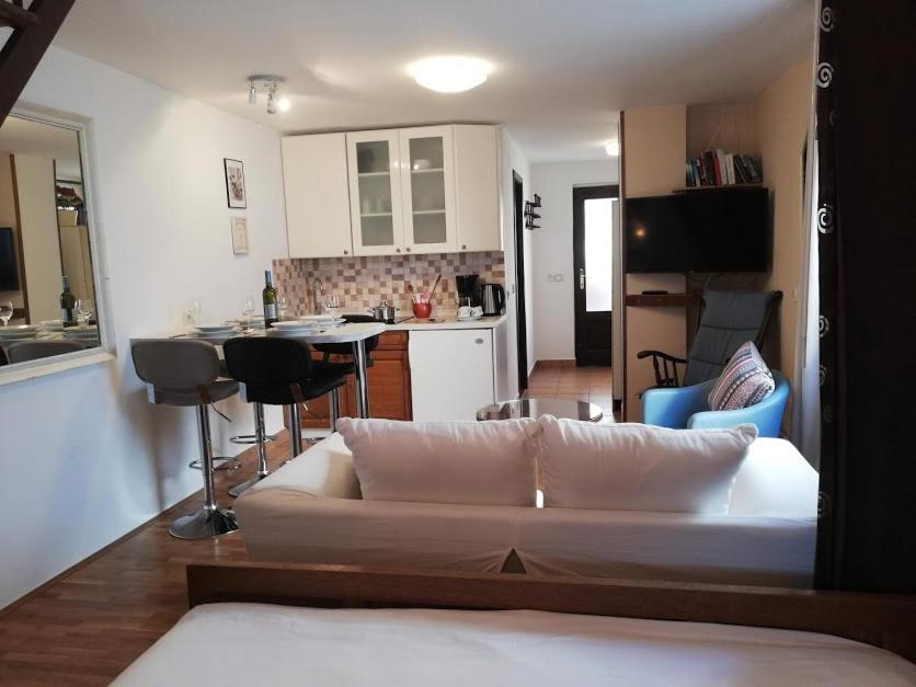 Apartamento Studio Apartman Meli Poreč Exterior foto